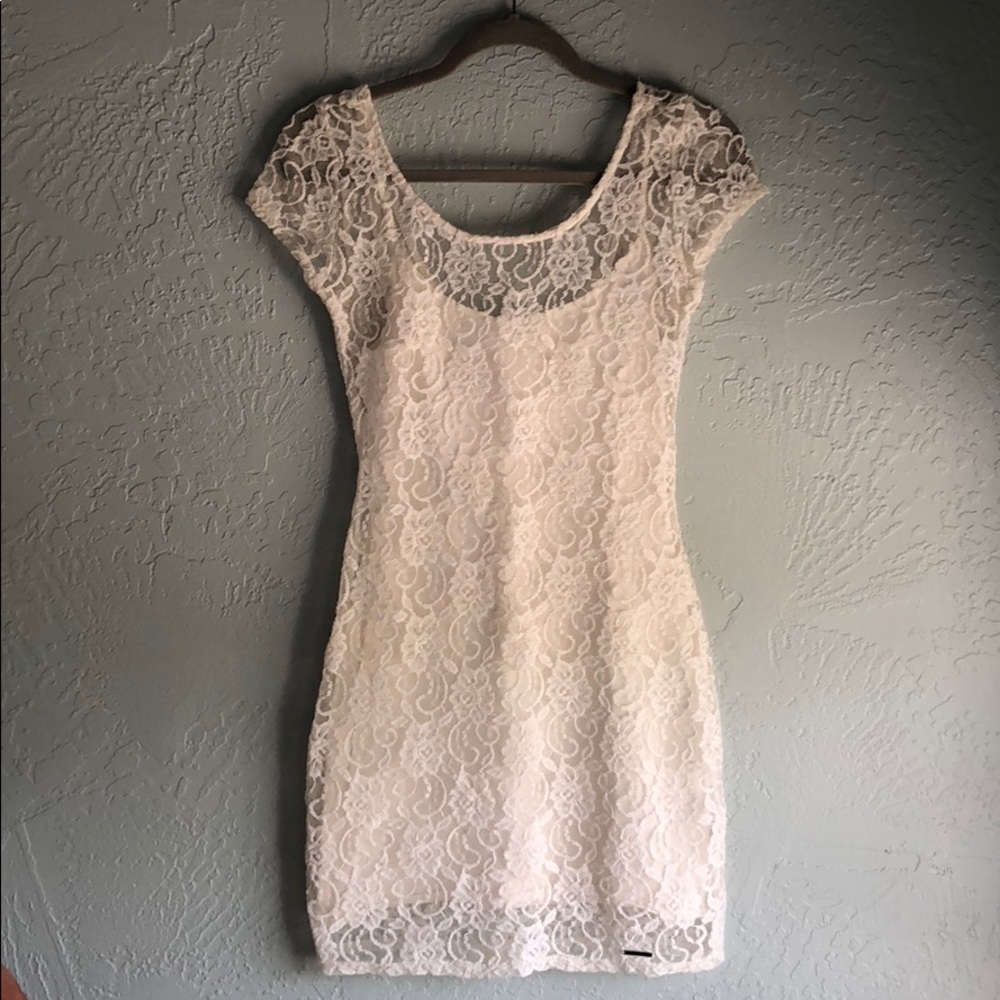 Fitted white lace dress